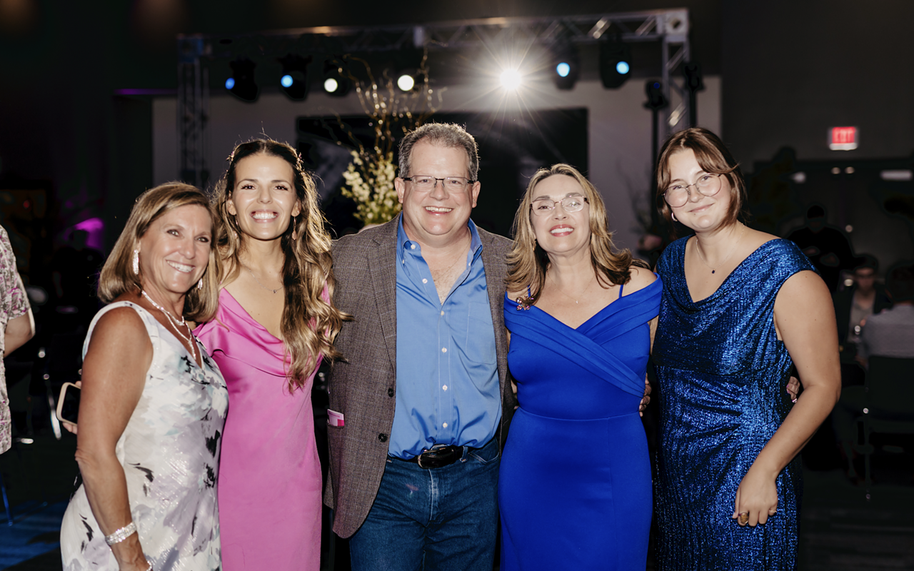 Image: 8th Annual Abbey Lights Up COTA Gala