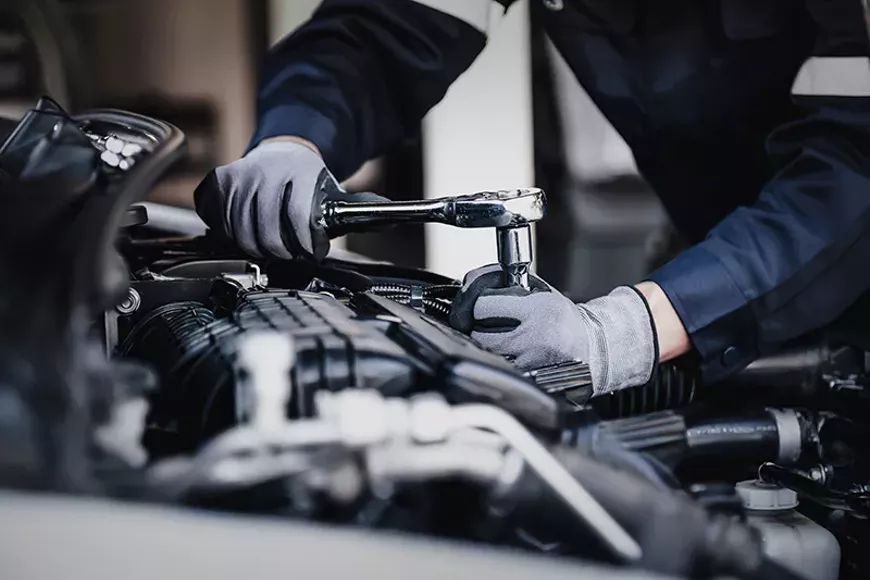SERVICE_AutoRepairTIE_Getty-Images.jpg