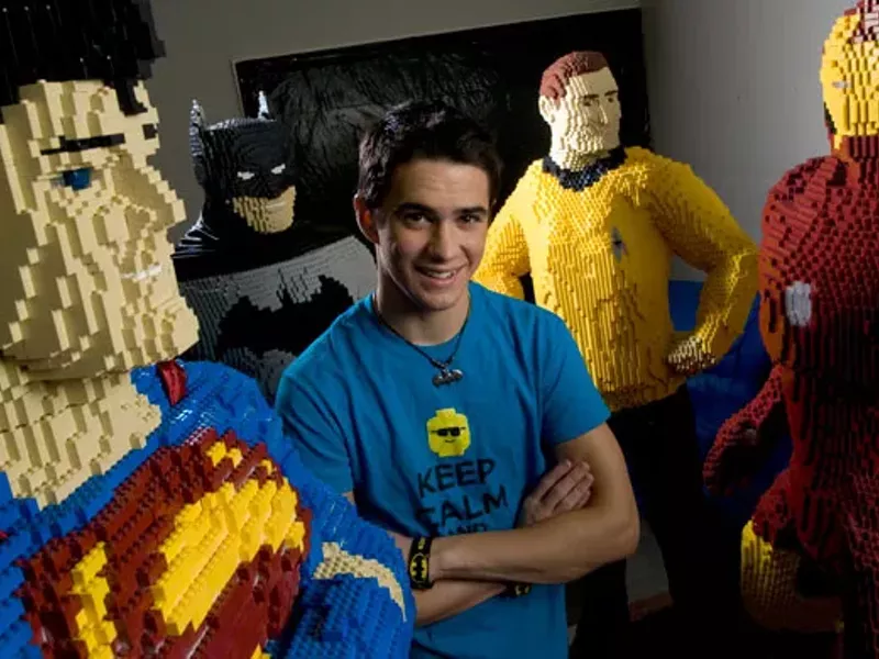 Image: Best Big Lego Builder