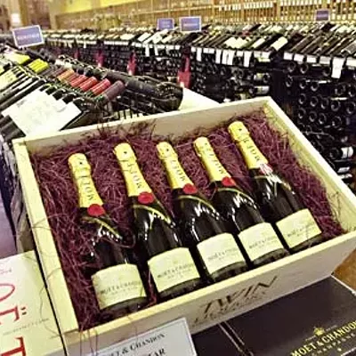 Image: Best Liquor Store