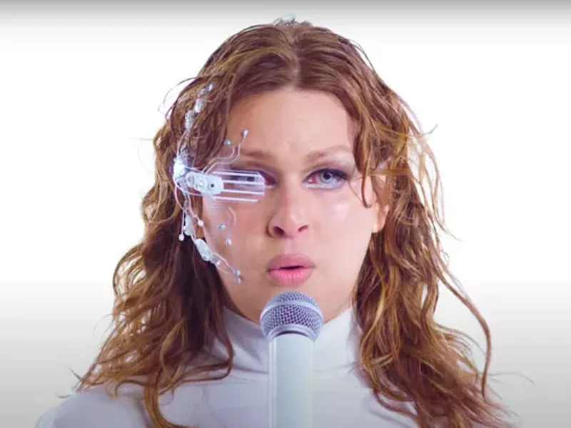 Image: Best Livestream Performance to Bring the House Down, Henny.