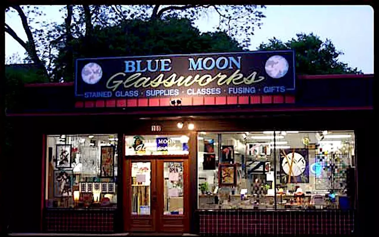 Image: Blue Moon Glassworks