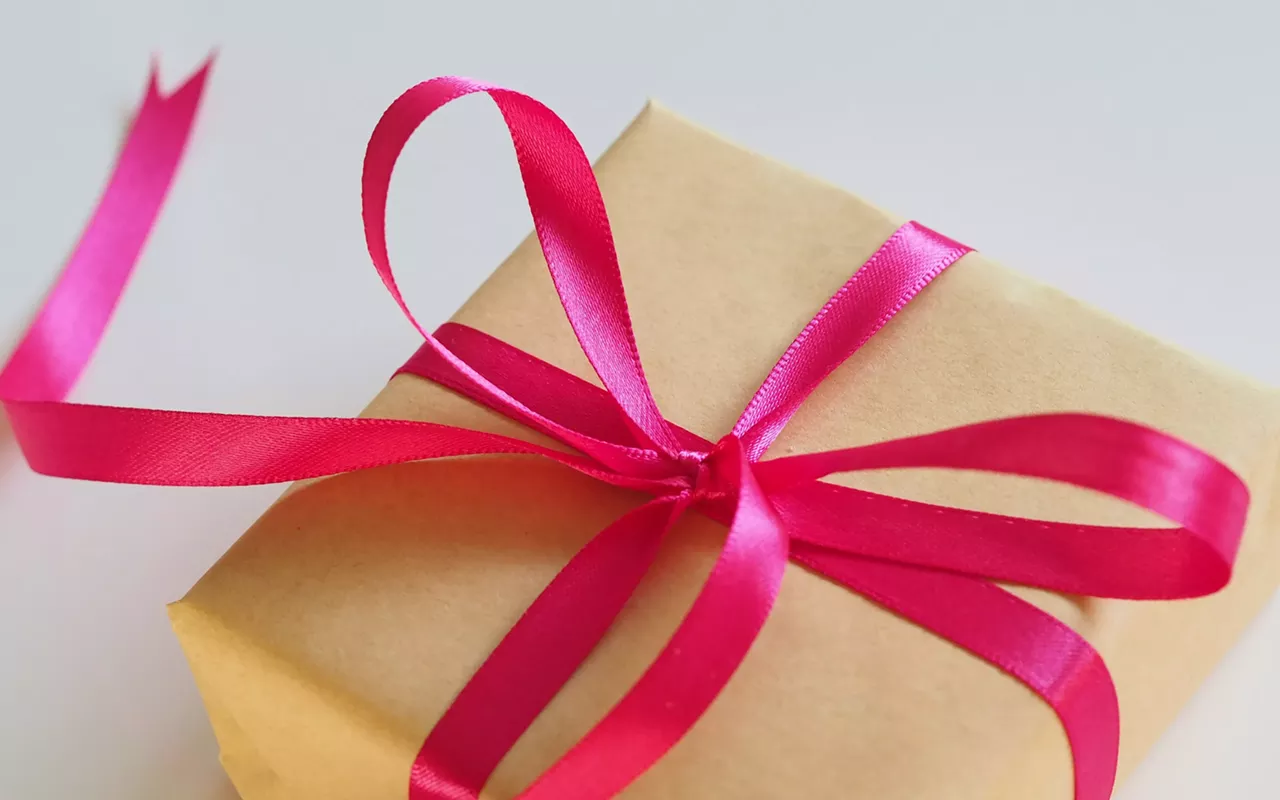 Image: Book Swap & Present-Wrapping Party