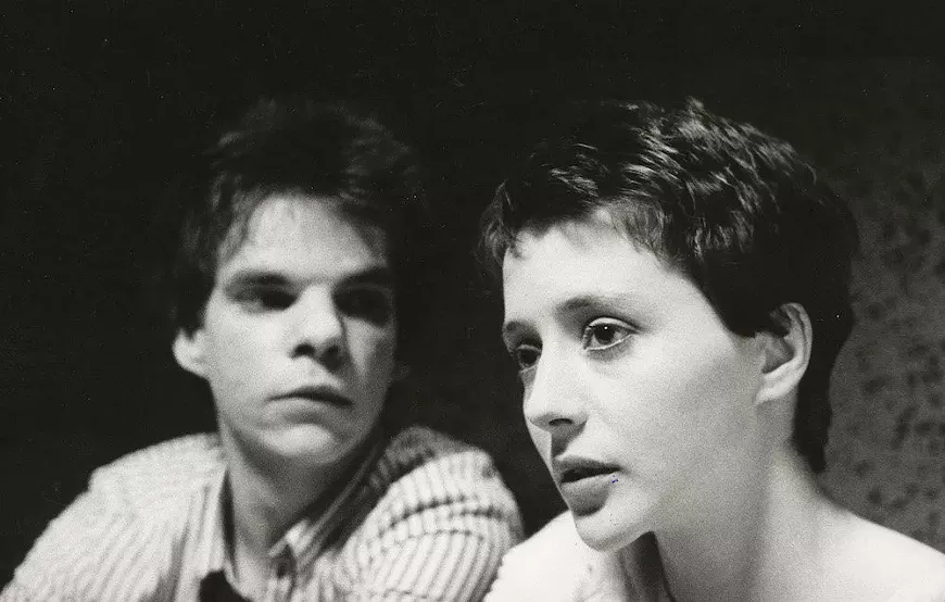 8._Boy_Meets_Girl_film_still_1.jpg