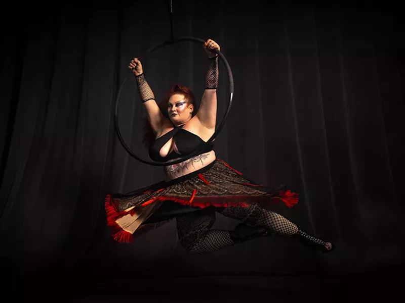 Image: Burlesque Performer