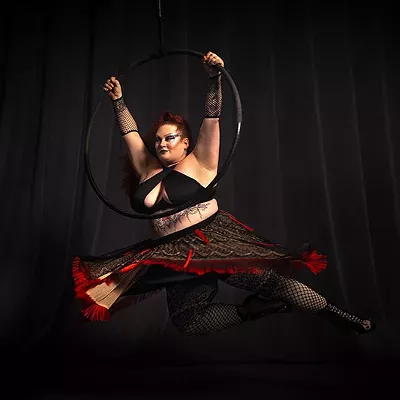 Image: Burlesque Performer