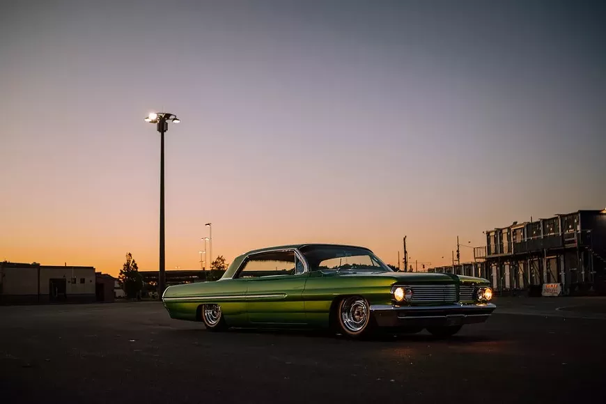6._carros_y_cultura_by_christer_ehrling_on_unsplash.webp