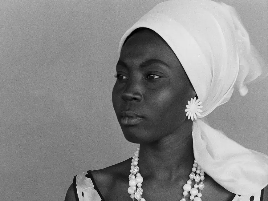 21.sembene-black-girl.webp