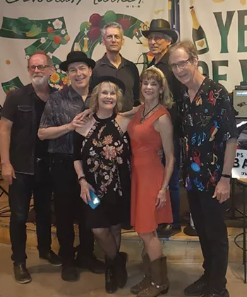 Image: Debra Watson & the Smokin' Aces play Central Market Westgate