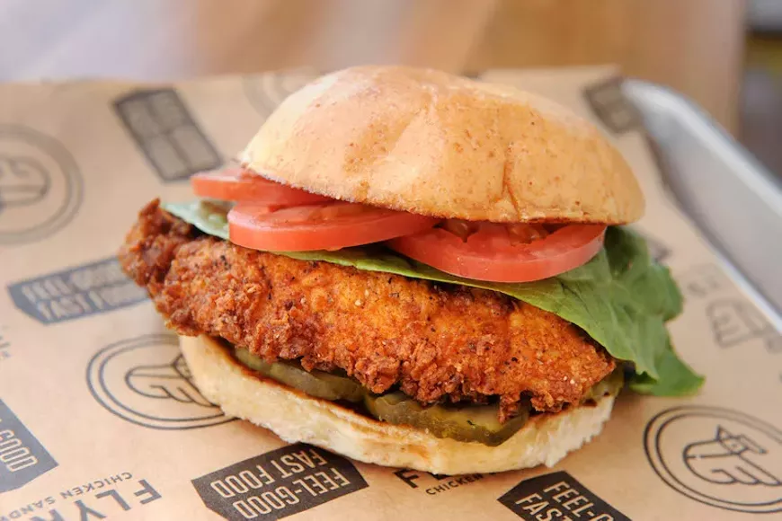 food_flyritechicken2-3.webp