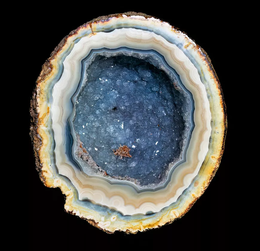 30._geodes_photo_by_zdene__k_macha__c__ek_via_unsplash.webp