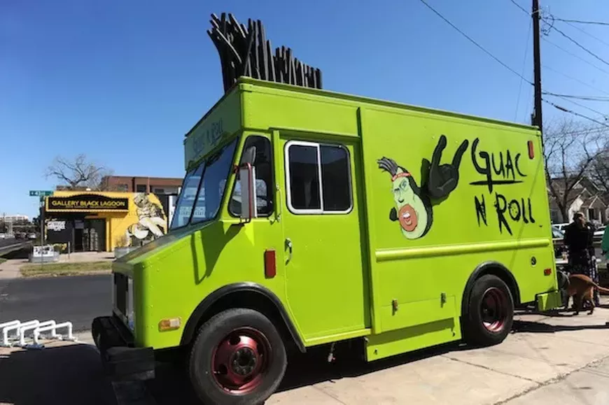 food_guacnroll3-2.webp