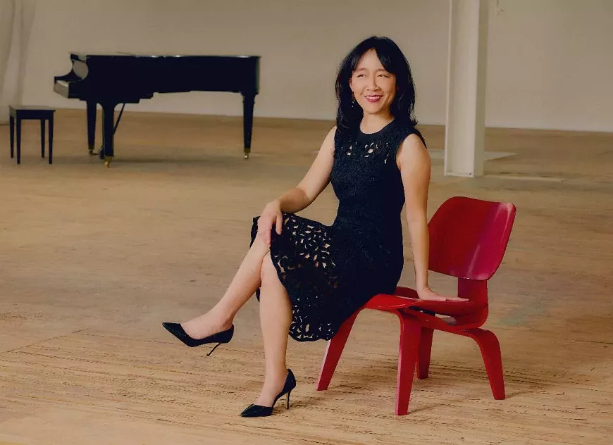 11._helen_sung_by_evelyn_freja.webp