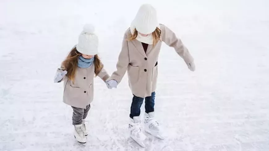 fourseasonsicerink.webp