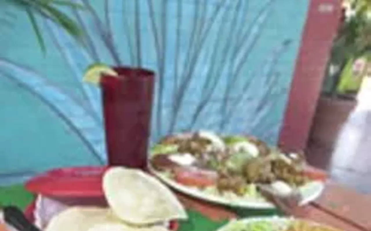 Image: Las Cazuelas