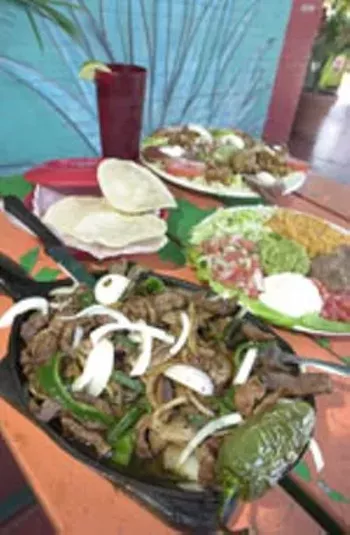 Image: Las Cazuelas