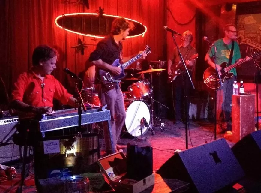 9._li___l_cap___n_travis_via_continental_club.webp