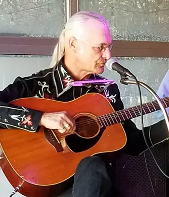 Image: Live Music on Lake Travis - Bob Rose