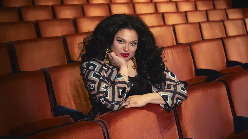6._michelle_buteau_-_promo.webp