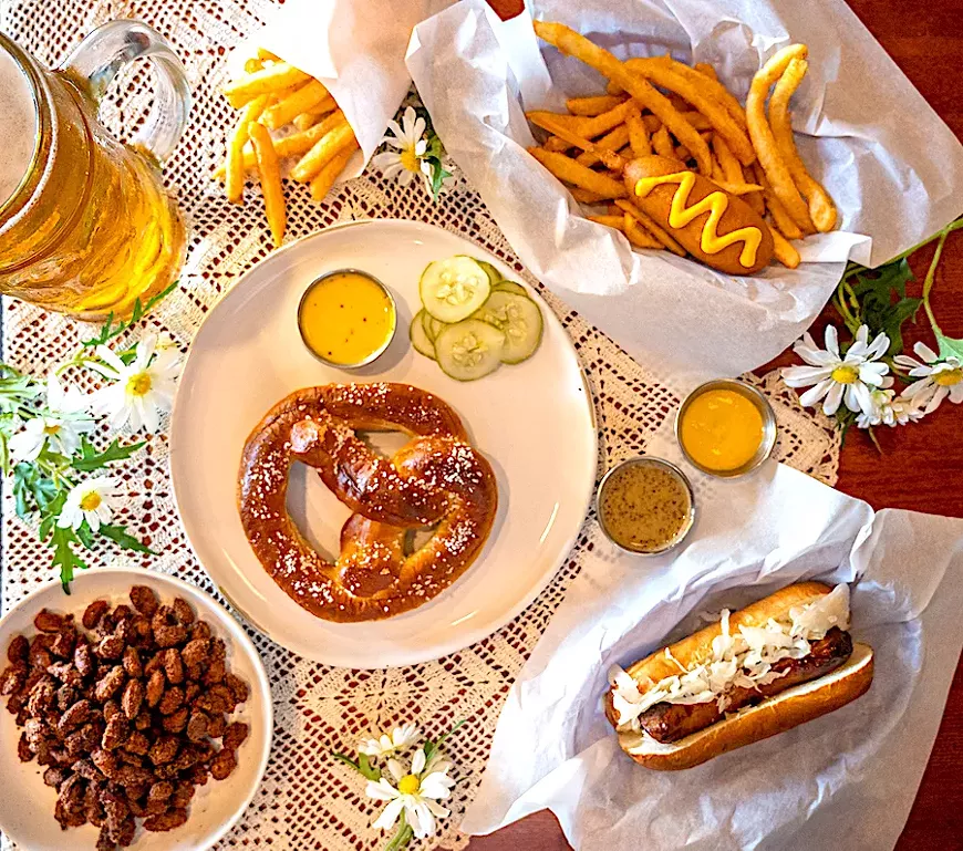 food_events._oktoberfest._oastober_jah_.webp