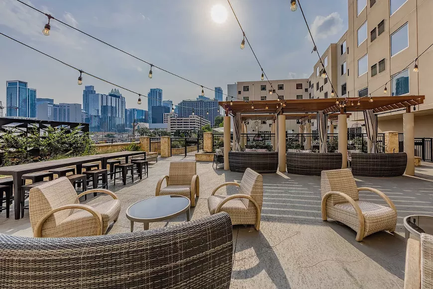 hotel_indigo___holiday_inn_express-34.webp