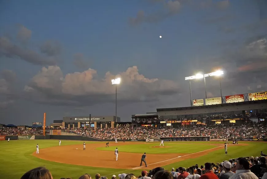 comm-roundrockexpress-byrandallchancellor-ccbysa2.0.webp