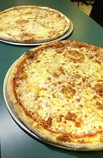 Image: Saccone's Pizza & Subs
