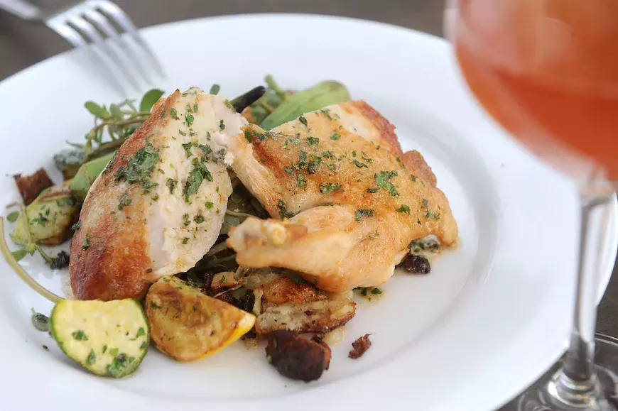 food_texasfrenchbread15_5-2.webp