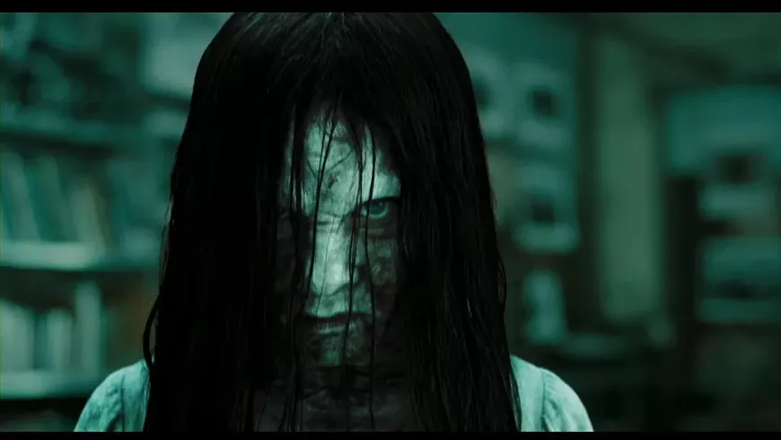 9._the_ring_film_still.webp