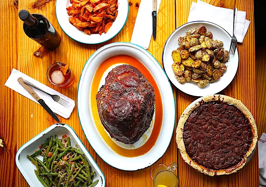 holidaydining.tlc.webp