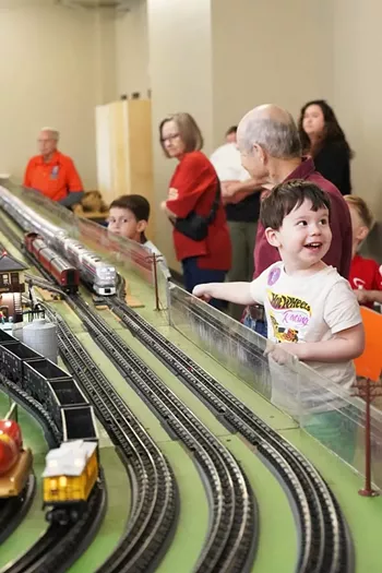 Image: Trains at the Bullock