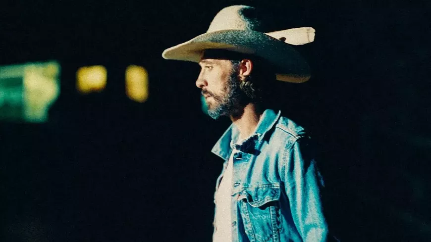 21._two_step_inn_-_ryan_bingham_-_courtesy_of_the_artist.webp