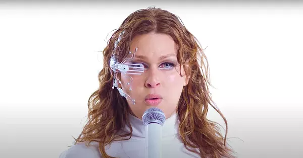 Best Livestream Performance to Bring the House Down, Henny.