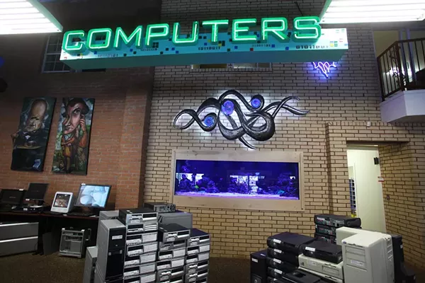 Best Electronics Store