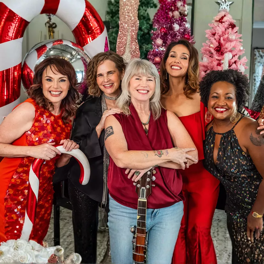 Wavemakers Holiday Concert 2025 - (l to r) Lurleen Ladd, Alice Spencer, Sara Hickman, Estani Frizzell and Akina Adderly